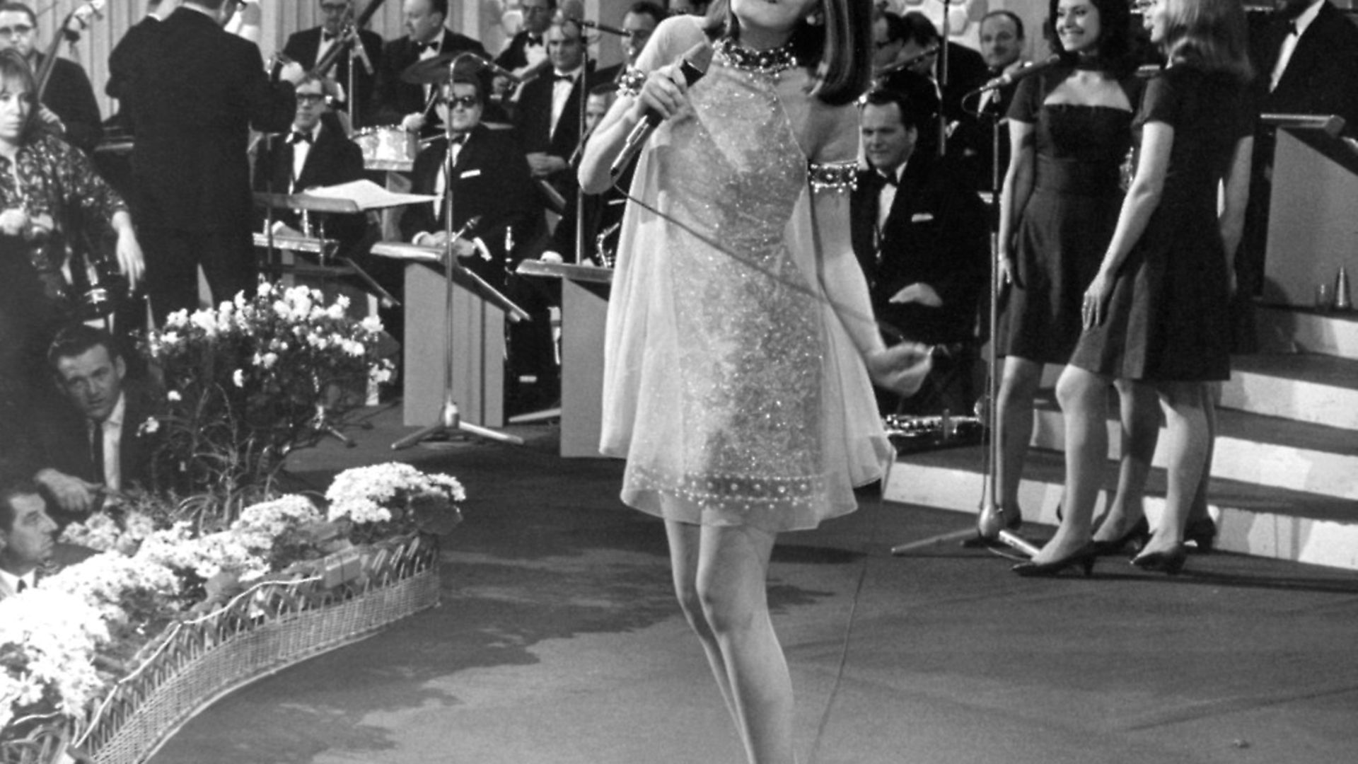 EuroVision Song Contest 1967 in Vienna. The picture shows the winner Sandie Shaw (Great Britain). Photograph. 8 April 1967. DPA/PA - Credit: DPA/PA Images