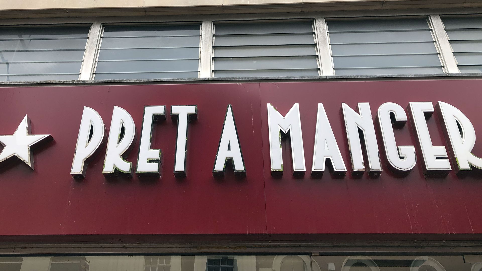 A Pret A Manger store. The company has distanced itself from founder Julian Metcalfe after he urged the government not to introduce another lockdown to save a "few thousand lives". - Credit: PA