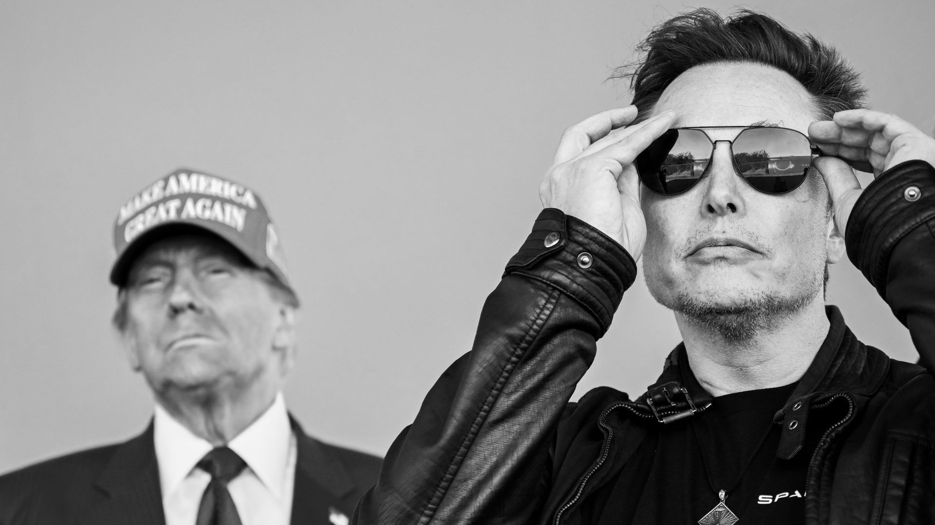 Donald Trump and Elon Musk watch the launch of the sixth test flight of the SpaceX Starship rocket. Photo: Brandon Bell/Getty Images