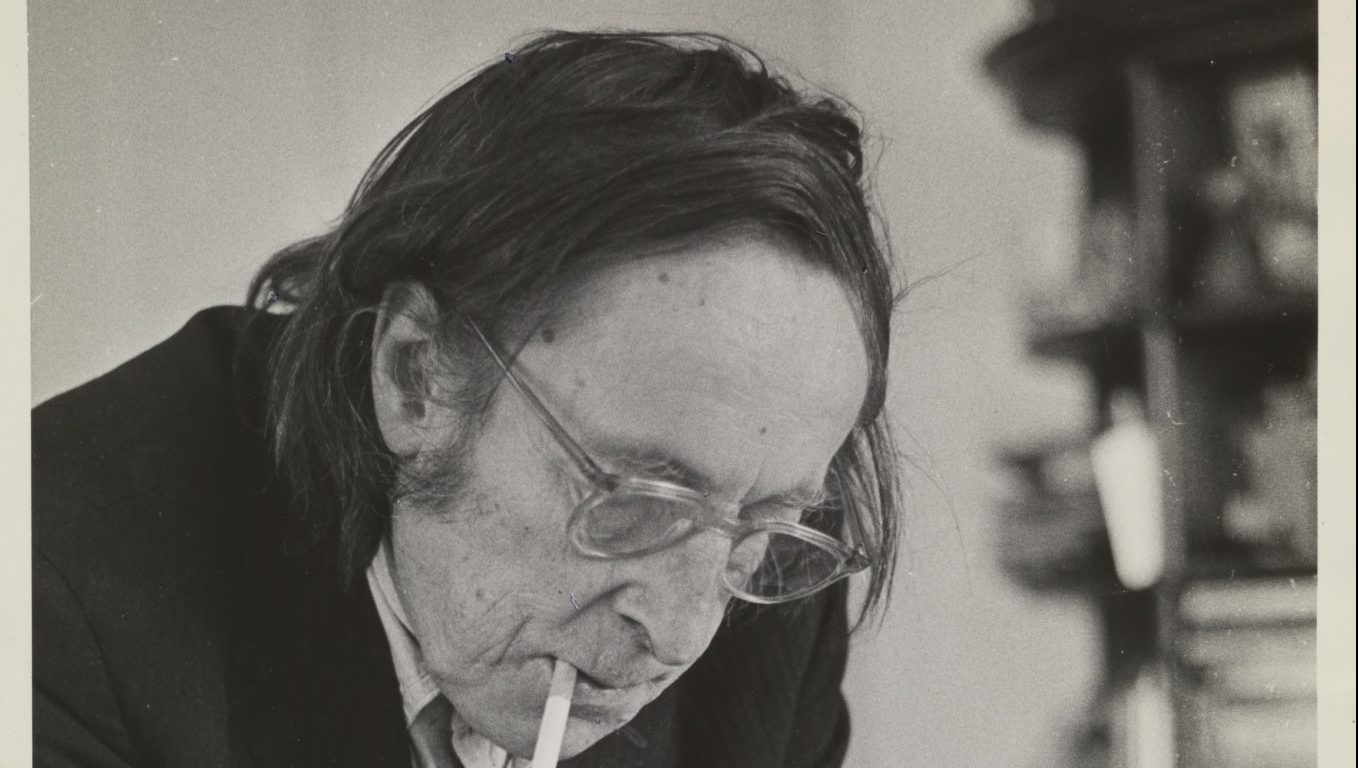 Painter, draughtsman and printmaker Edward Burra. Photo: Barbara Ker-Seymer/Tate Photography (Sonal Bakrania)