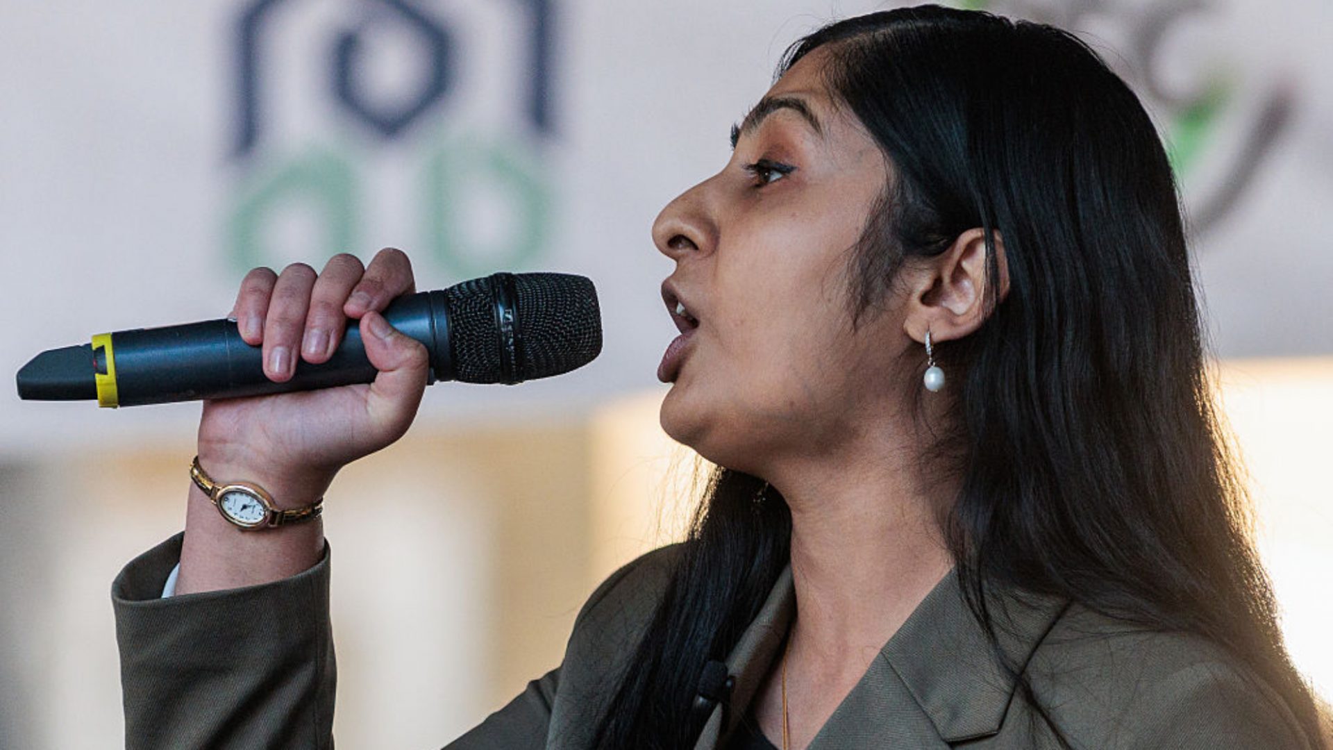 Zarah Sultana, Independent MP for Coventry South, addresses hundreds of thousands of pro-Palestinian activists taking part in the 32nd National March for Palestine since October 2023. Image: Mark Kerrison/In Pictures/Getty Images