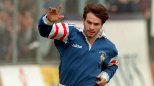 Christophe Dominici in action for France against Argentina in Buenos Aires, June 1998. Image: DANIEL LUNA/AFP/Getty
