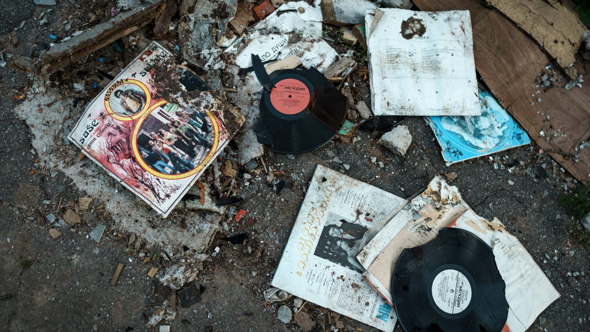 Crate-digging in the rubble of Ukraine