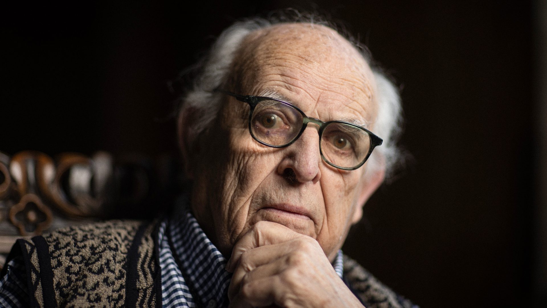 Satirist Ralph Steadman at his home in the village of Loose, Kent. Image: Mike Bowers