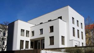 The house designed by Wittgenstein. Image: Aldo Ernstbrunner, via Wikimedia Commons