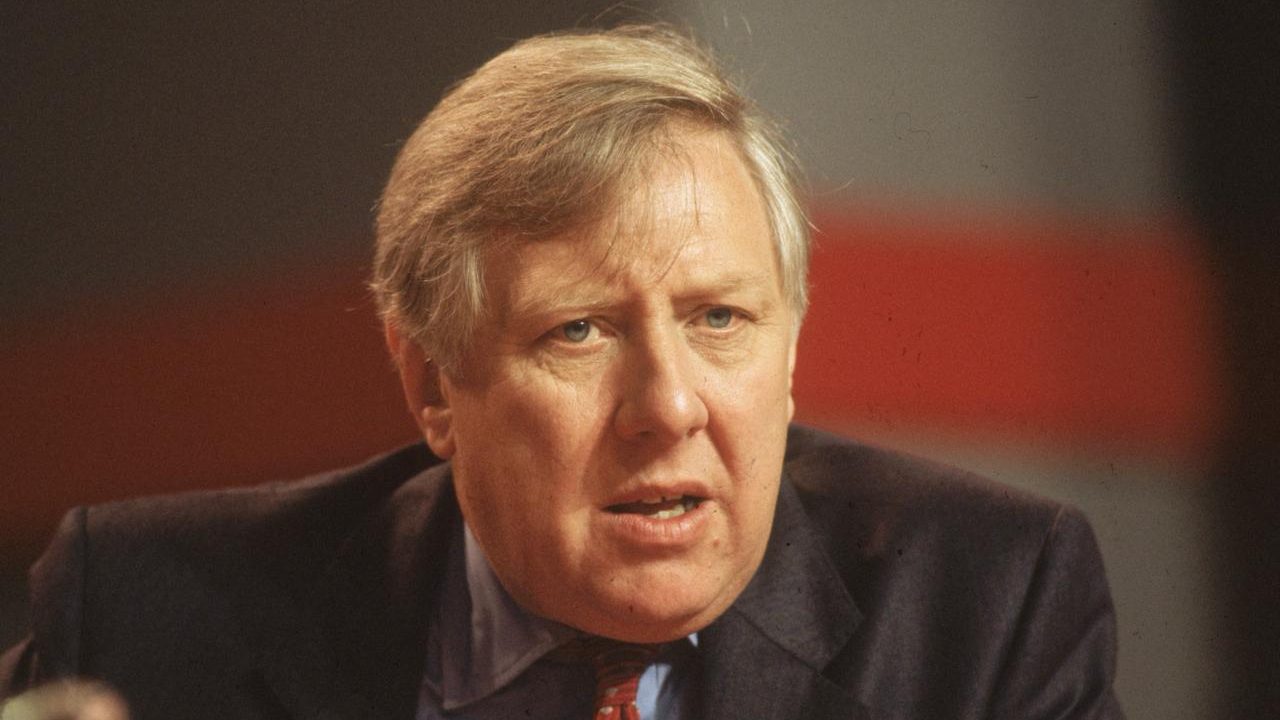 Roy Hattersley, former Labour deputy leader, dies